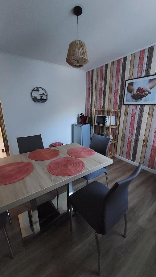 Les Volets Bleus Apartment Contes  Екстериор снимка